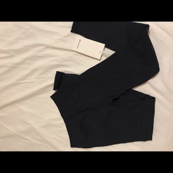 Lululemon Speckled Free to Flow Leggings - Picture 3 of 6